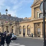 Le Pinky Bird - Paris 1Er